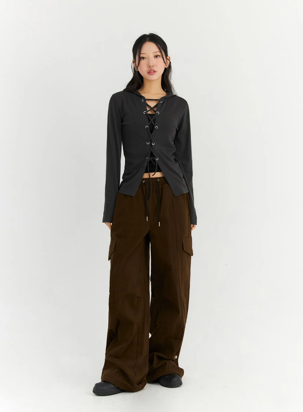 Wide-Leg Cargo Sweat Pants CN303 - Image 2