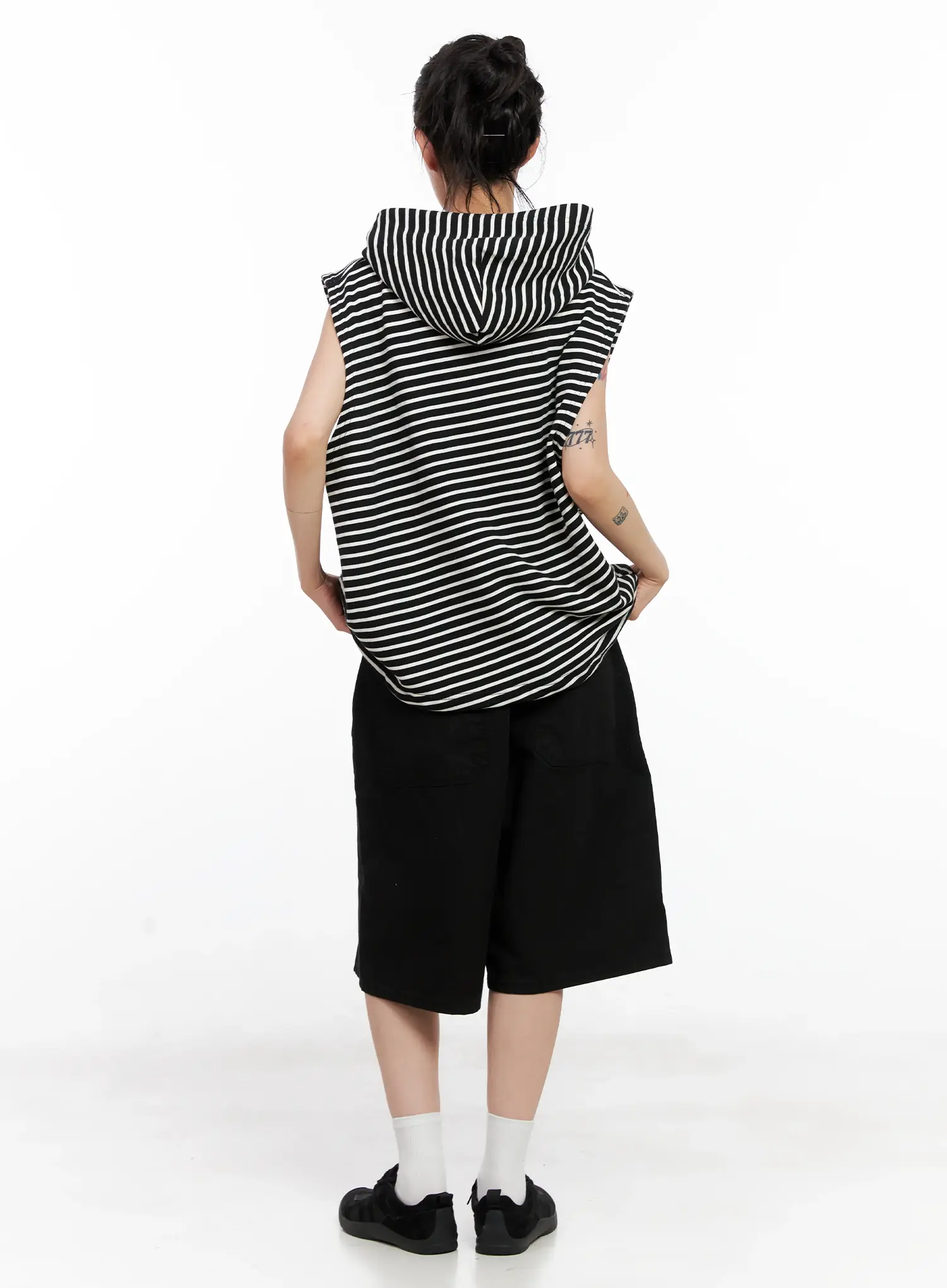 Wide-Leg Cotton Bermuda Shorts CL525 - Image 7