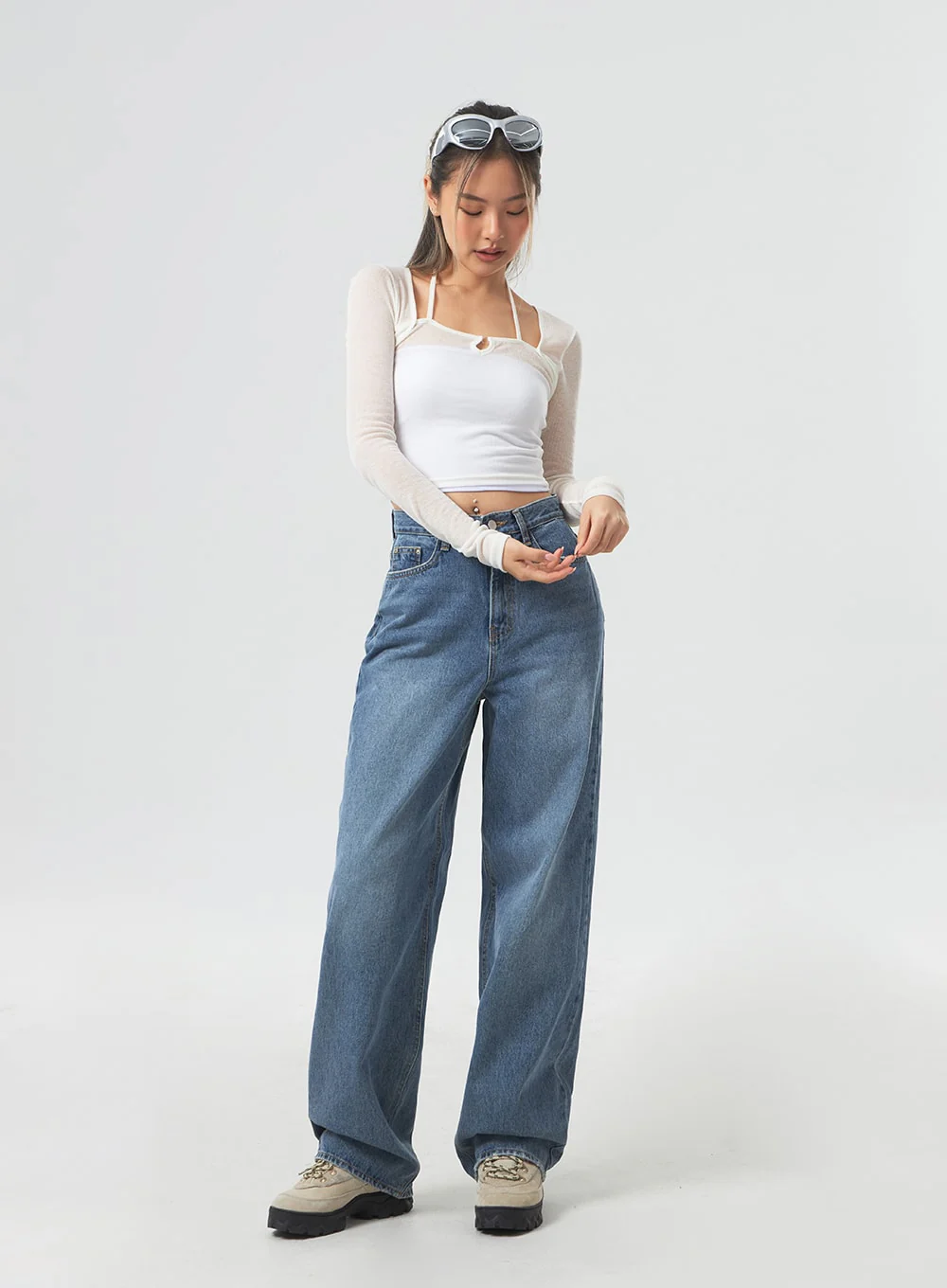 Wide Leg Mid-Wash Jeans CM331 - Image 8