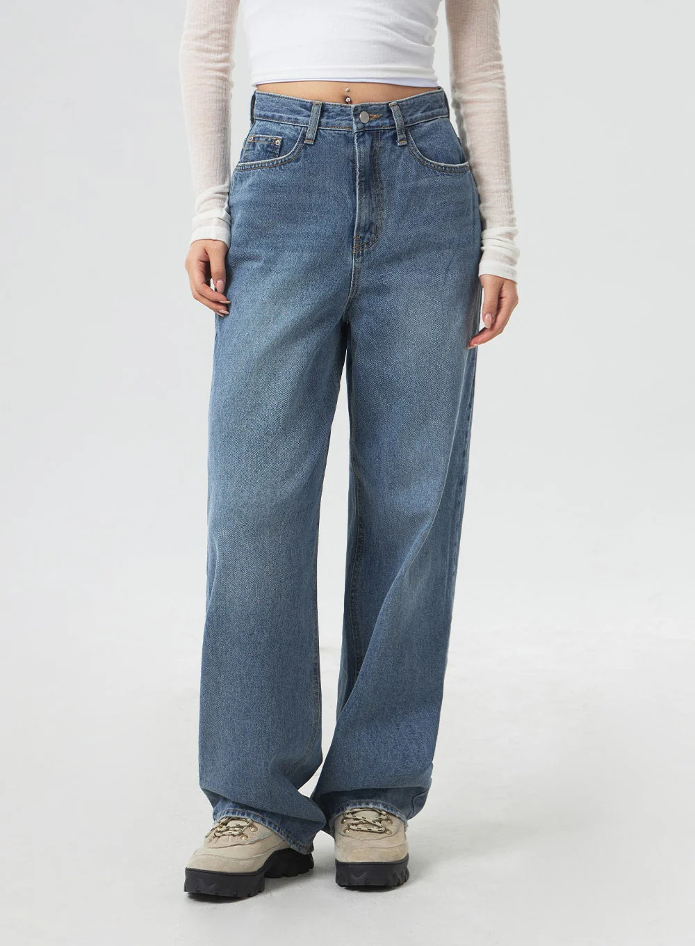 Wide Leg Mid-Wash Jeans CM331 - Image 9