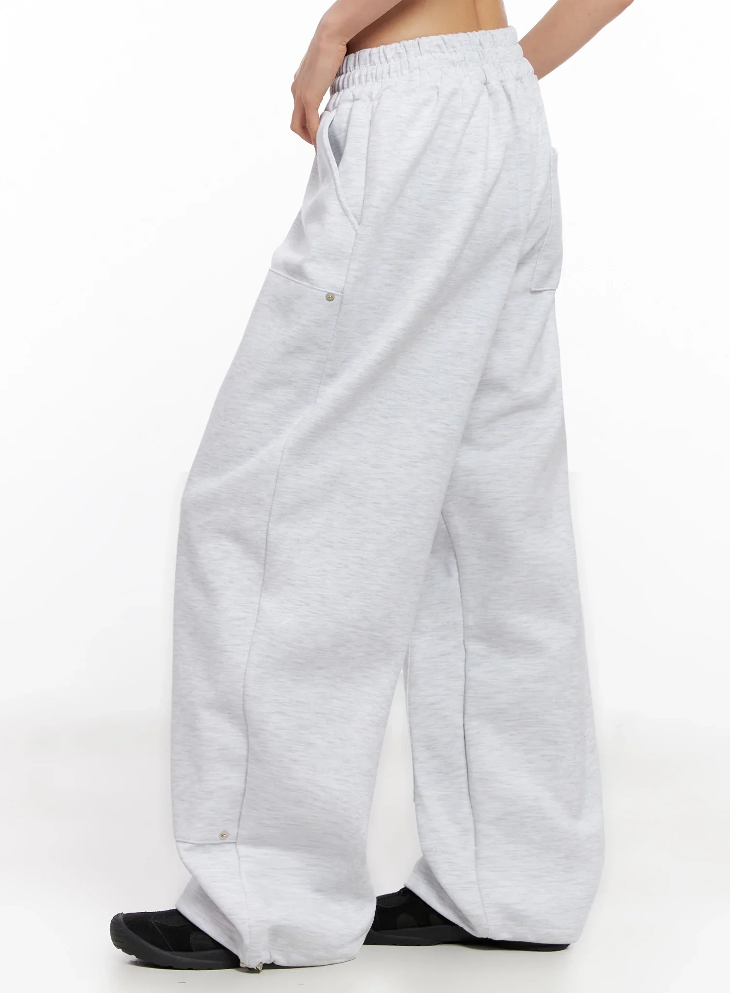 Wide-Leg Stud Accent Sweatpants IG508 - Image 9