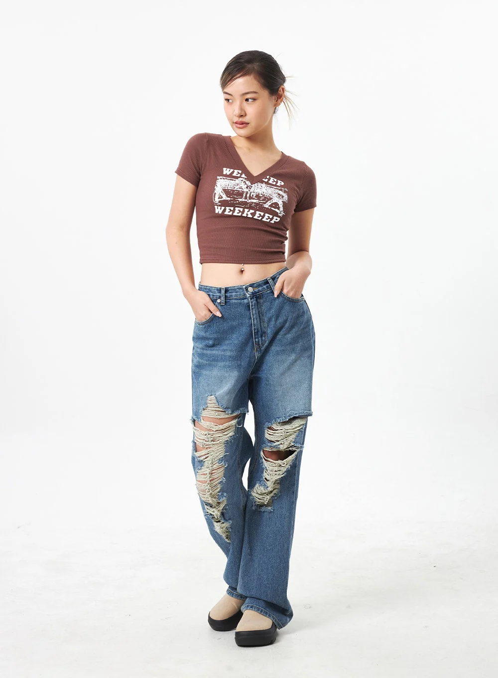 Wide Ripped Jeans CA304 - Image 10