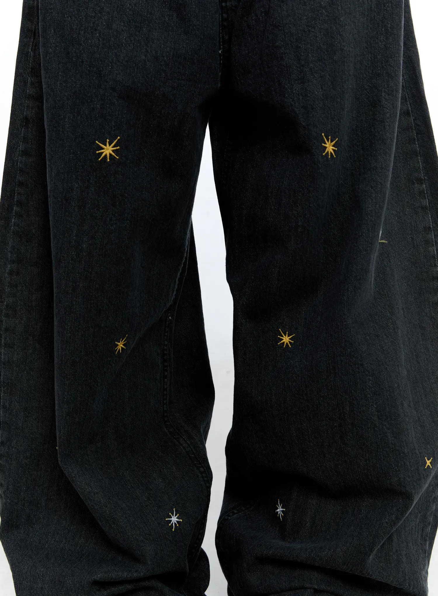 Wynter Star Embroidered Denim Jeans CG507 - Image 3