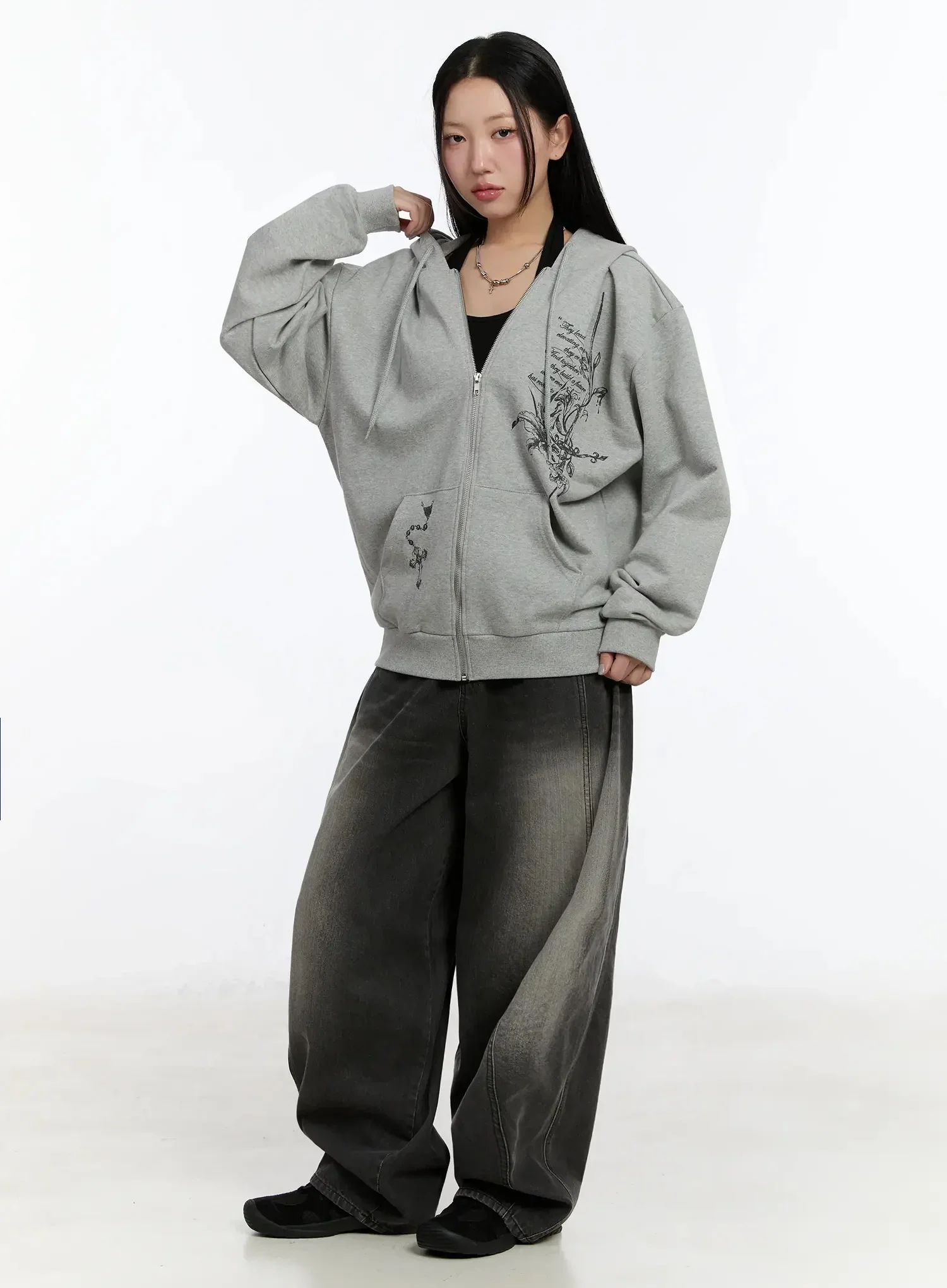 Yunho Oversized Wing Print Jeans IF526 - Image 4