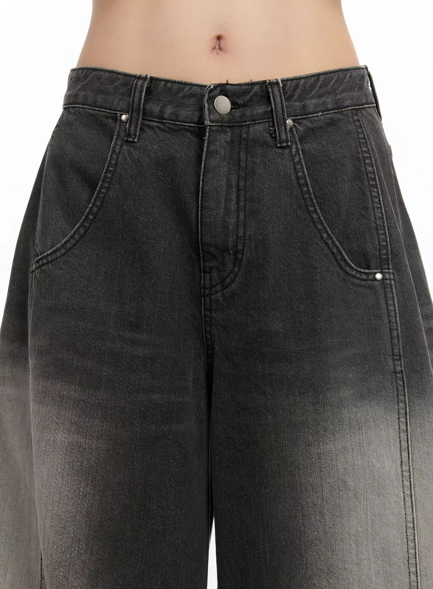 Yunho Oversized Wing Print Jeans IF526 - Image 6