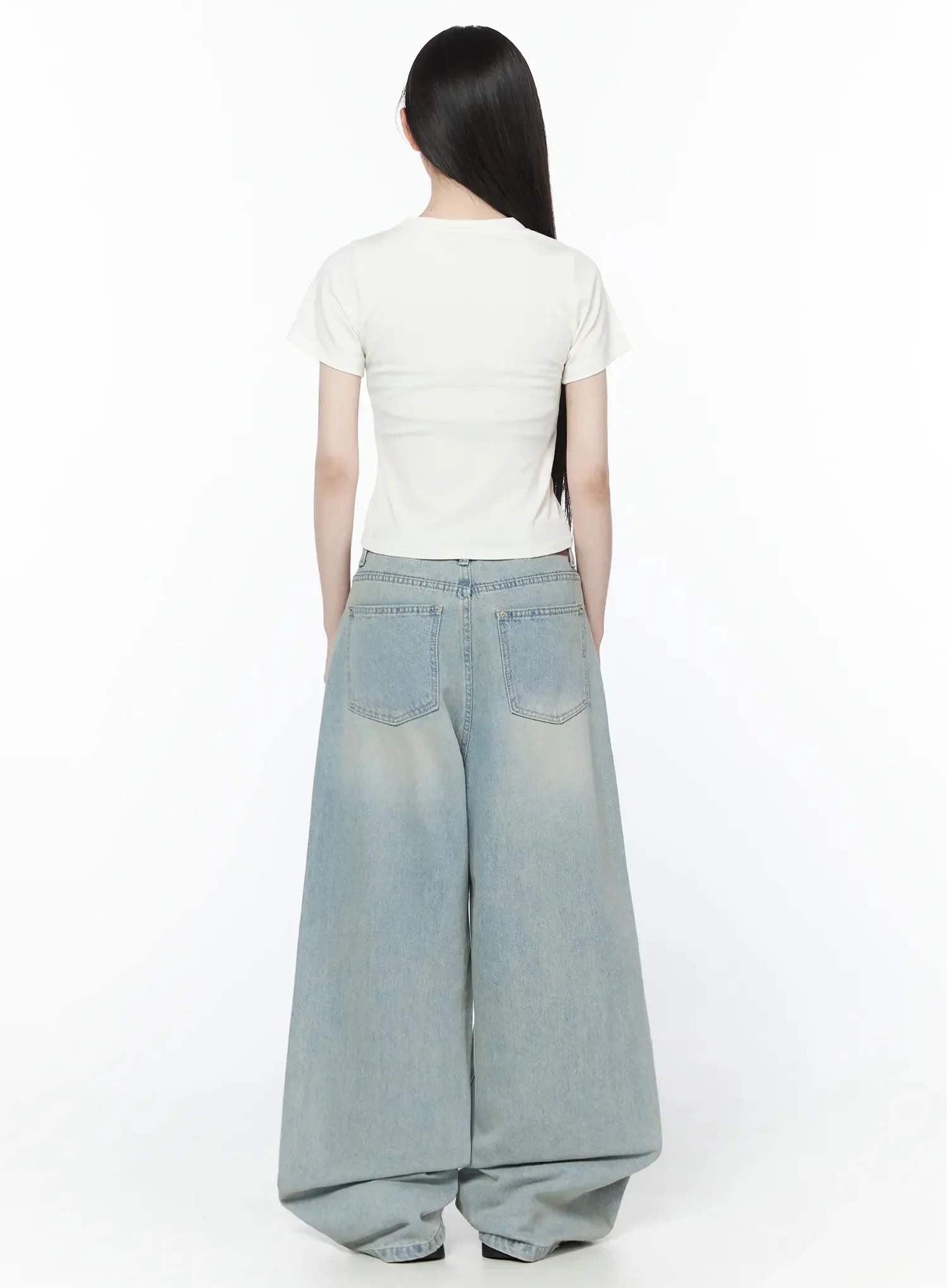 Zion Light Wash Wide-Leg Jeans IY514 - Image 7